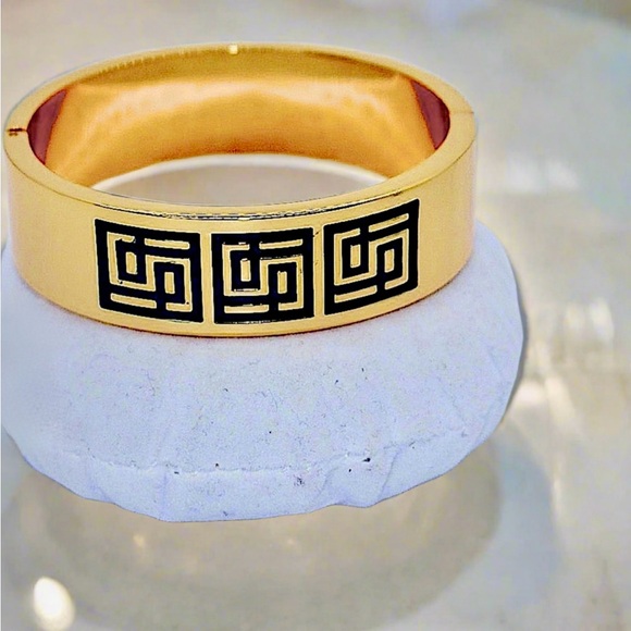 Parker Daniel Cuff Bracelet! - Picture 1 of 14